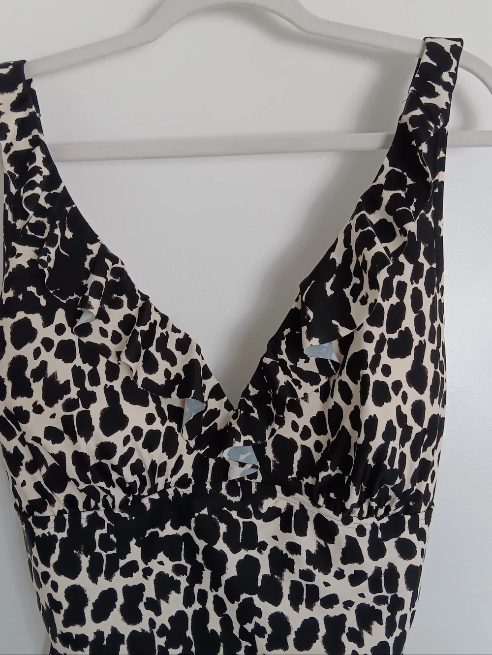 Black & Off White Animal Print One-Piece Swimsuit Ruffle V-neck Tummy Control - Picture 5 of 11